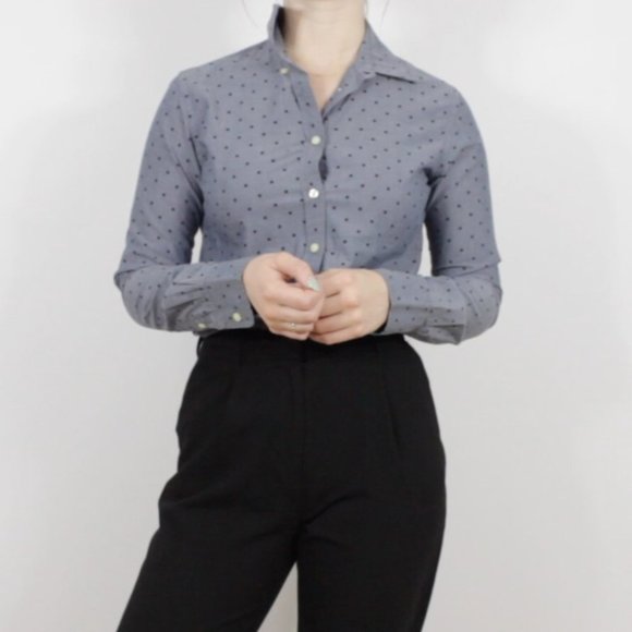 *Banana Republic Soft Wash Button Down with Polka Dots - Picture 3 of 5